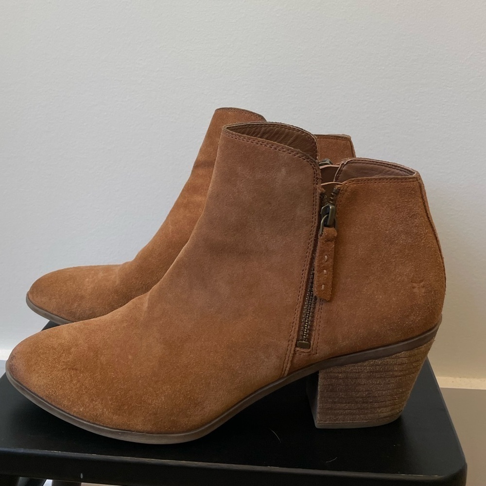 FRYE Nora Whipstitch Cognac Suede Shootie Boots Size 11 Ankle Boho Western